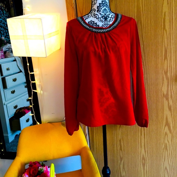 Daytrip Women’s Red Cut Out Sleeve Beaded Neck Button Up Back Blouse S - Picture 6 of 11